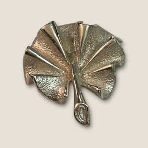 Sarah Coventry Vintage Leaf Brooch Silver Tone Pin